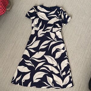 Ann Taylor Navy and Cream Leaf Print Dress long-length size 8